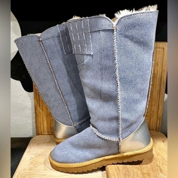 Fur-Lined Denim Booties W/ Lug Sole Round Toe, Metallic Snow Boots Low Heel - Picture 10 of 10